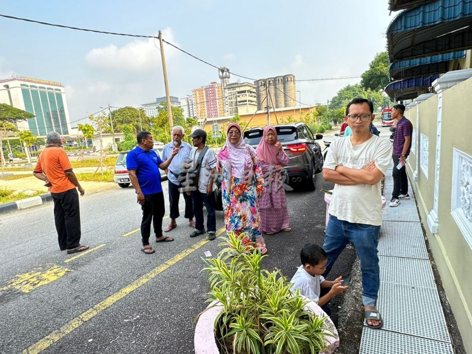 （古城封面主文）甲本周料获6000本地米应付市场 民众受促无需惊慌