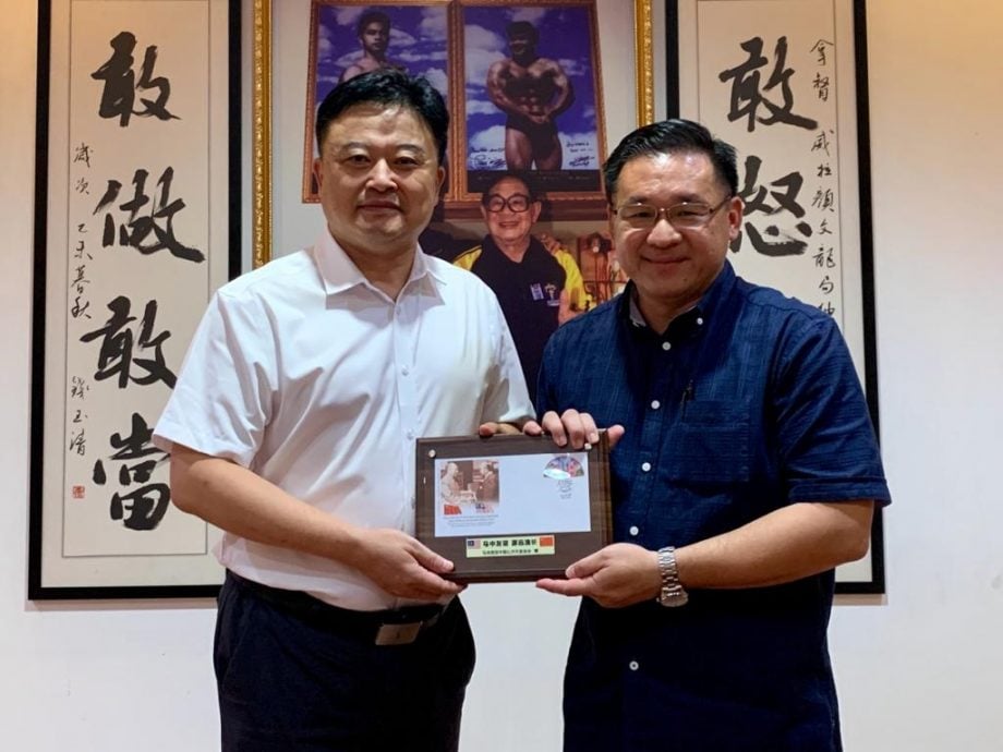(古城版)颜天禄:乡亲扮演着马中两国桥梁纽带的角色