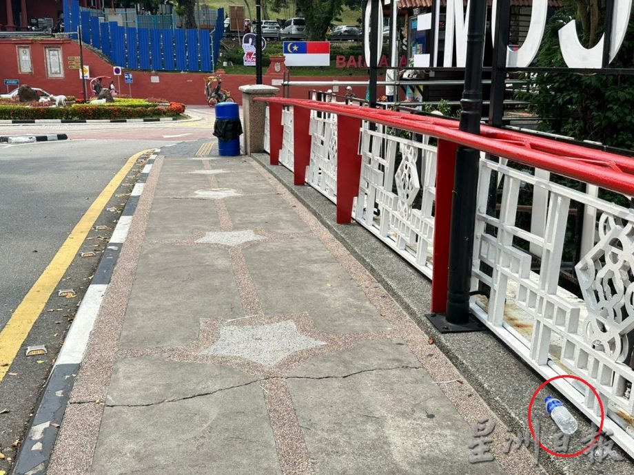 （古城第三版主文）甲旅游区垃圾处处 陈炜建提醒垃圾虫将被罚款500令吉