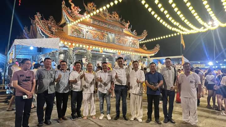 （大北马）黄佳祯趁著九皇大帝庆典期间造访吉中区3所斗母宫以促进吉州政府与华社的关系