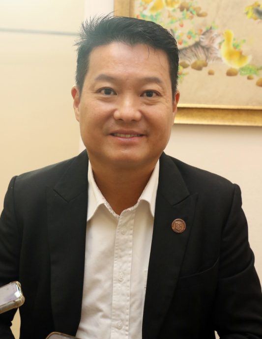 (已签发)柔: 陈洺臣:网络创业及少子化等 影响私立大专招生