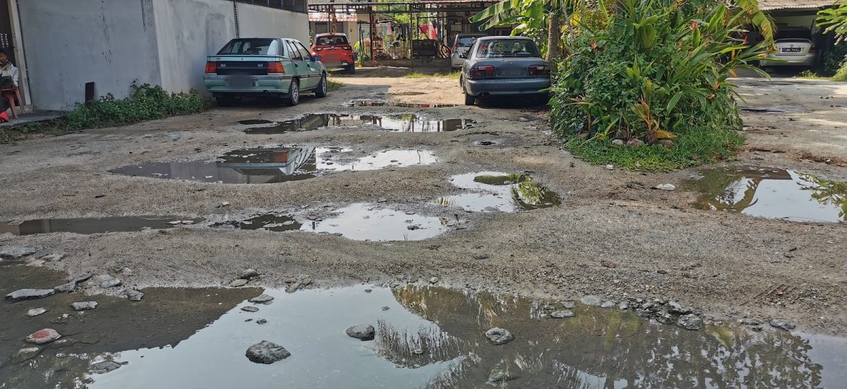 (已签发)柔:八哩半新村道路坑坑洼洼 玛丽娜:市政厅明年第一季度全面整修