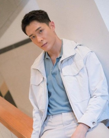 (已签发)柔:刚夺视后获选出演新台合作剧 胡煜诗狂看台剧恶补