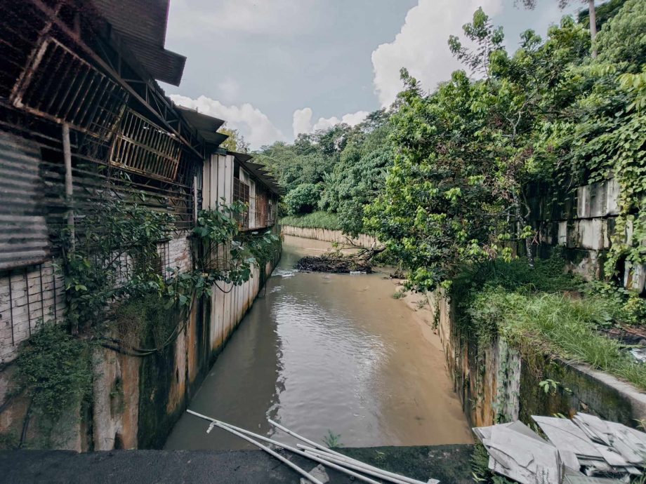 me02主文-大都会/潘佩玲 甲洞乌鲁新村淹水PC/8图