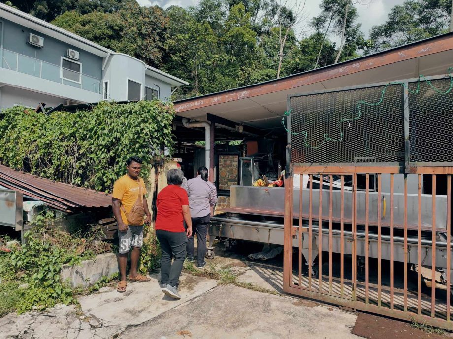 me02主文-大都会/潘佩玲 甲洞乌鲁新村淹水PC/8图