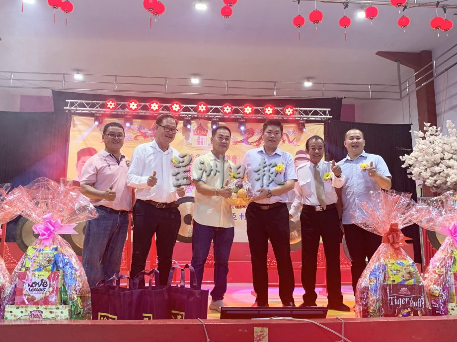 NS5芦骨:朱建华:大型住宅和大桥将在明年落成,瓜拉芦骨已经从渔村转型成现代化城区