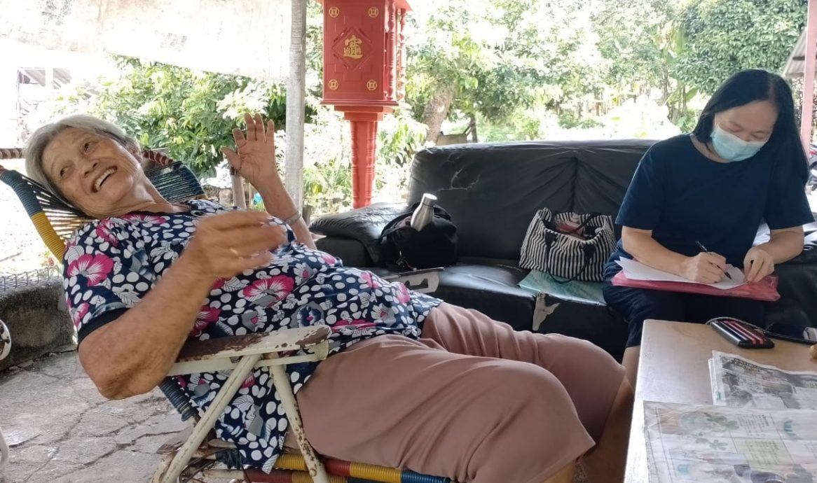 NS封面主文／自由撰稿人谱写10万字村志，唤醒被遗忘的“万茂新村故事”