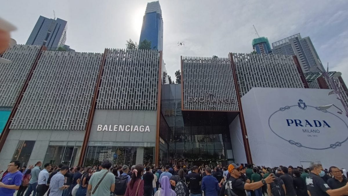 1108am吉时 TRX开张了!停车场塞车商场门口爆满