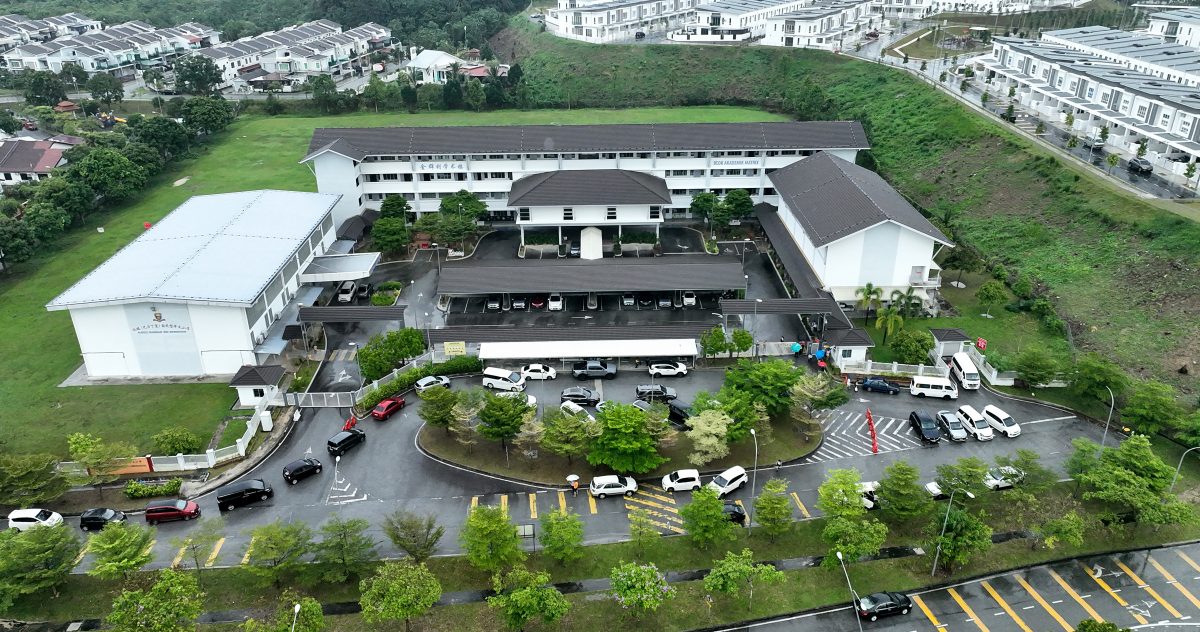 19/11见报∕我们/李典和:多元宗教和教育的幕后推手