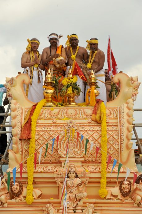 19/11见报∕我们/李典和:多元宗教和教育的幕后推手