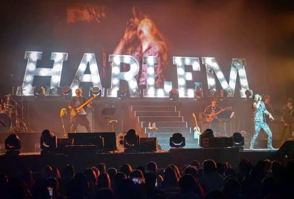 1曲唱完气喘吁吁 62岁哈林险出动氧气筒