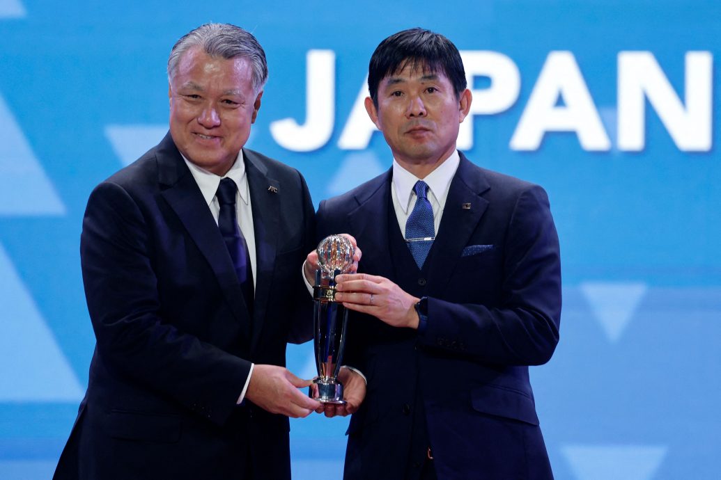 2022年亚洲足协颁奖礼| 阿根廷杀手膺最佳男足员 水庆霞当选最佳女教练