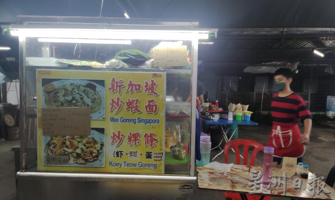 【人气美食】炒法火候技巧须掌握得准 新加坡炒虾面高汤是灵魂