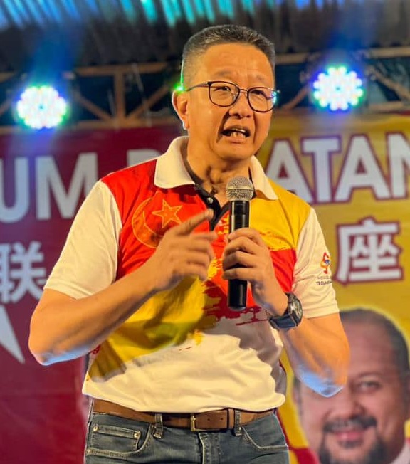 不管餐馆是否贴清真 邓章钦:想吃就去,不想吃就别去!