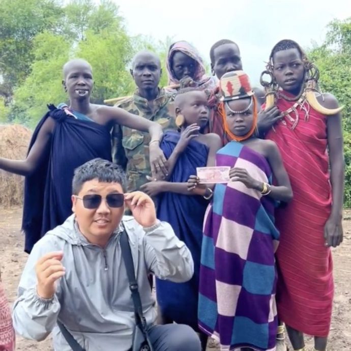 中国网红非洲遇害 友人:手机被偷后遭盗窃者连捅多刀致死