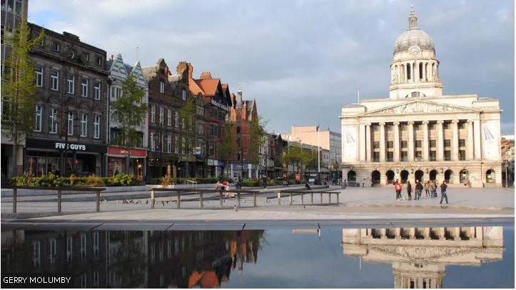 今年第三个   英国诺丁汉市宣告破产