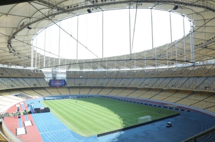 体育馆机构：尽快修复国家体育场草皮 “保证大马杯决赛不受影响”