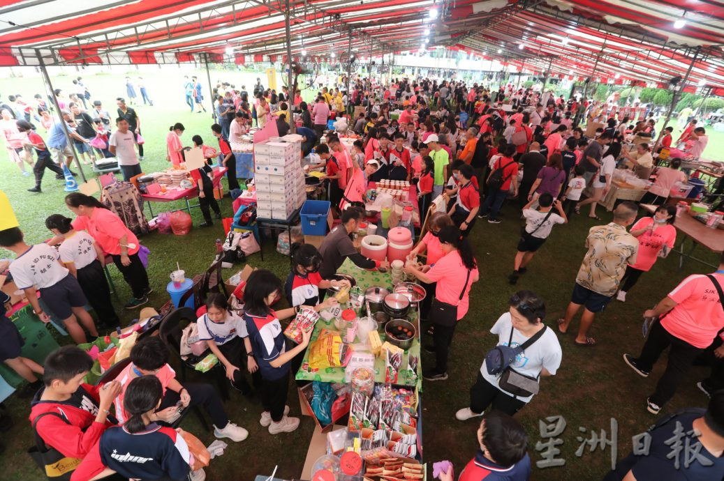 全国:本报活动:星洲情义嘉年华情牵辅士华小,首阶段筹获78万8888令吉,突破原定50万令吉目标