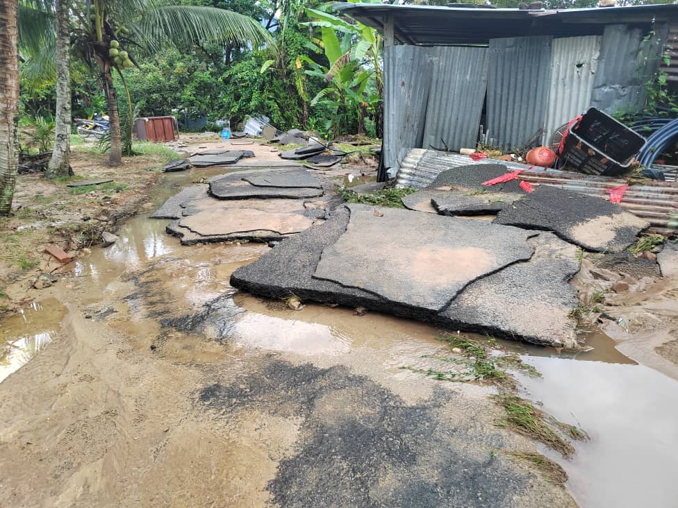 全国：武吉丁宜山洪