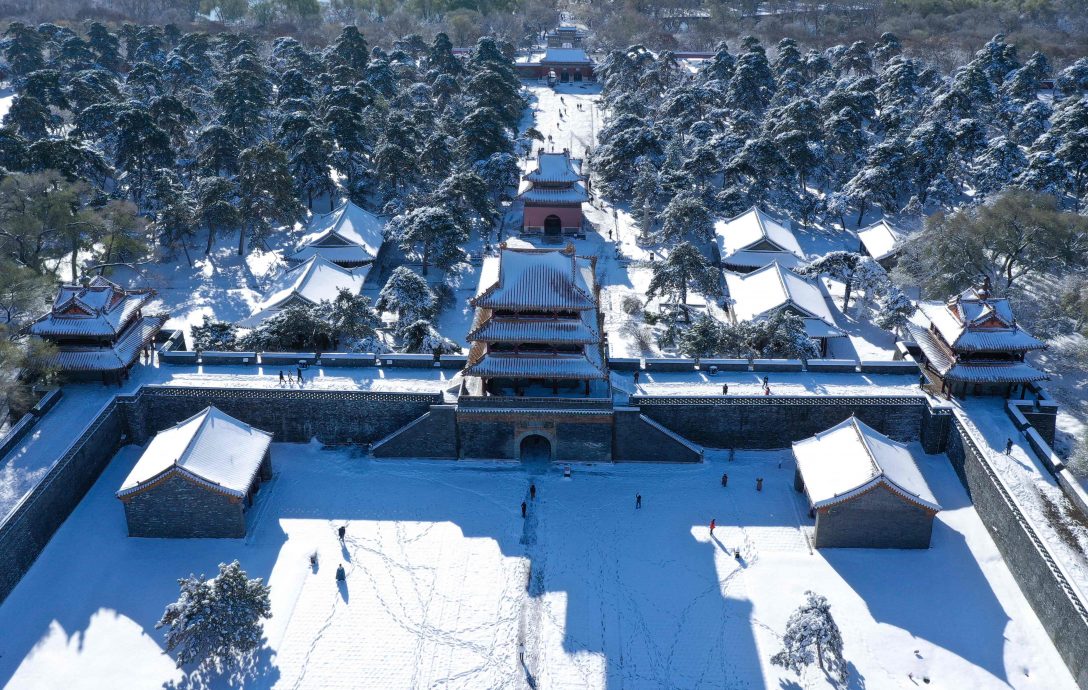 内蒙古降雪破纪录 电动巴士冷到停驶