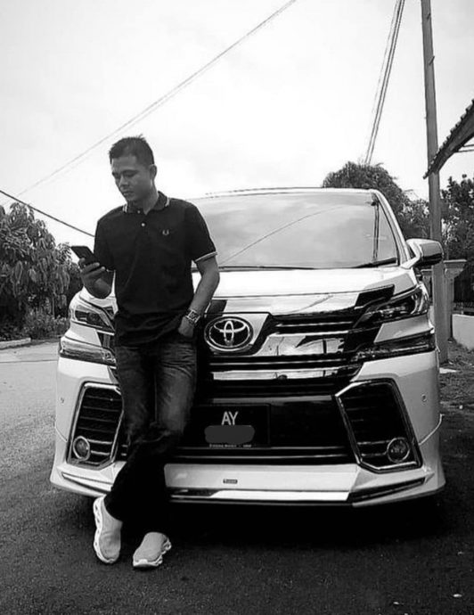 前足球员:以为买Vellfire是成就 “卖掉无债一身轻”