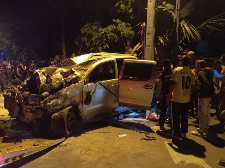 司机酒驾打瞌睡 撞聊天人群让8死6伤