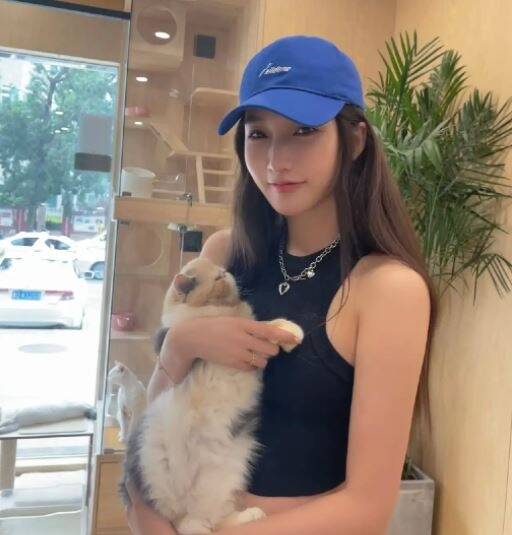 吴亦凡是无辜的?都美竹写手撰长文认造假