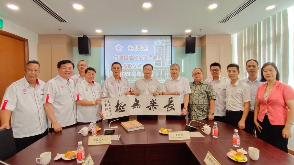 吴添泉:马中双向免签措施12月1日生效冀探讨增加两国航班提供“常来常往便利”