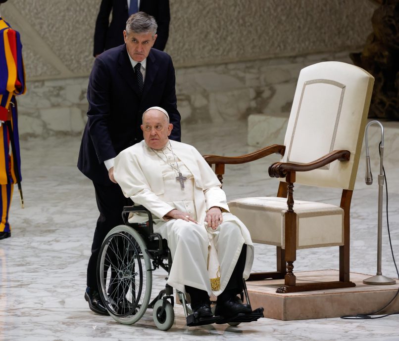 天下事 听从医生建议 方济各取消迪拜行程