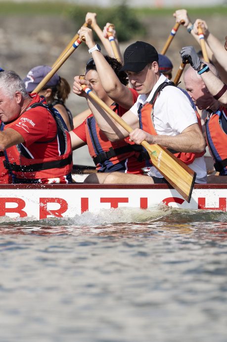 威廉王子造访狮城 开启4天环保之行