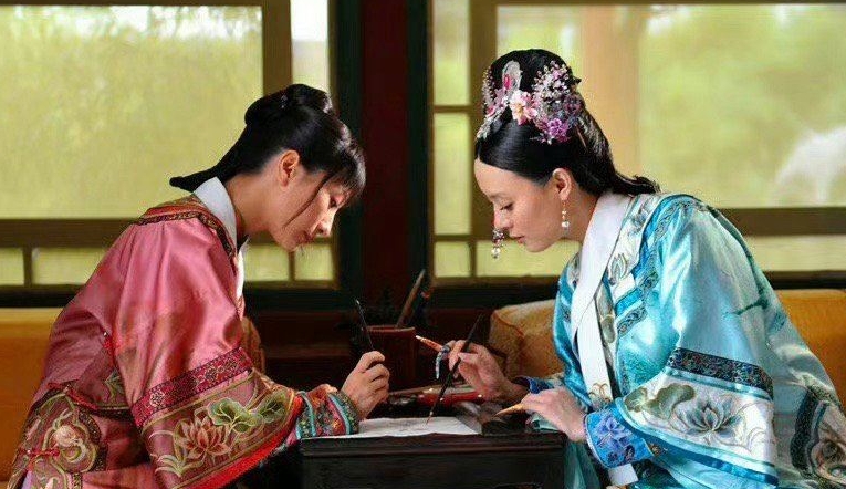 孙俪同框《甄嬛传》反派 超冻龄美貌网惊呆