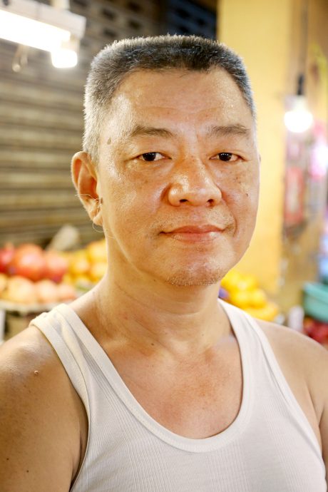 小贩生意受影响 马币弱进口水果涨价