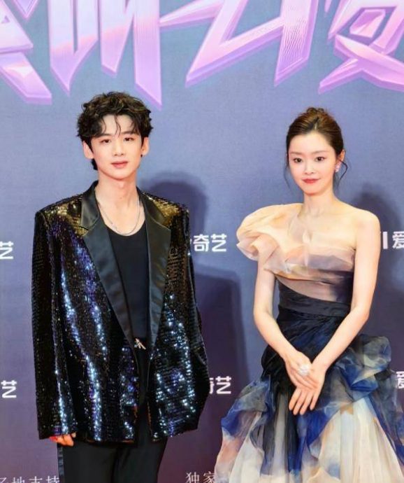 尖叫之夜|白敬亭宋轶装不认识 1动作网嗑翻等官宣