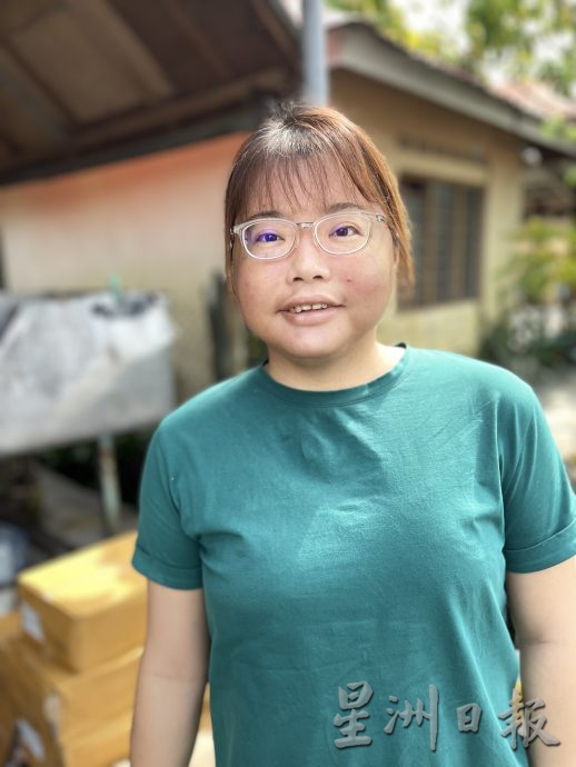 **已签发**柔:封底头条:肉鸡价格开始浮动,麻坡东甲肉鸡却更便宜