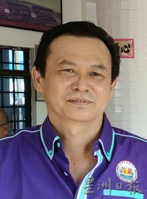**已签发**柔:第二版头条:铁山路逾百亩园油棕果被偷,熟果黑果统统被扫空!