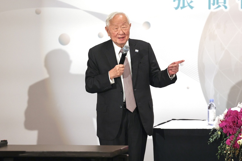 张忠谋拜登APEC场边寒暄  未与习近平交流