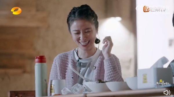 得知偶像林志颖与林心如爆绯闻 谢娜吐4字笑翻网