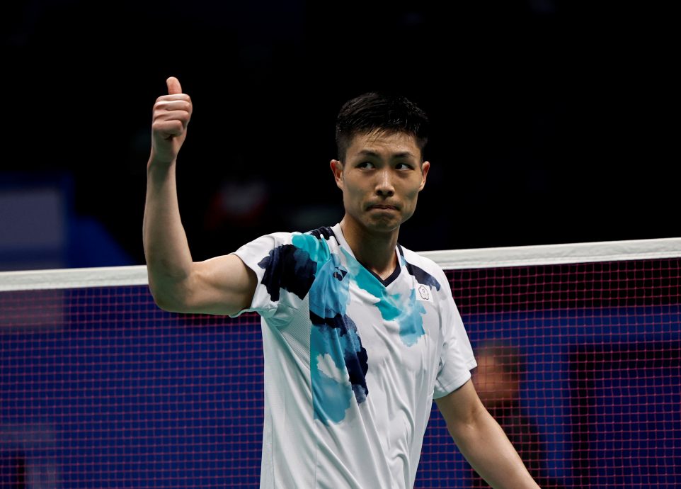 德国海洛羽球超级300赛| 李卓耀连战波波夫兄弟  周天成今年第2次闯4强