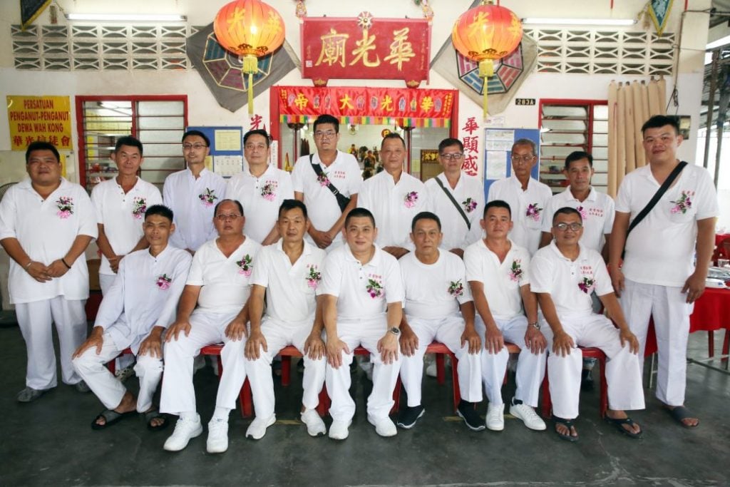 怡文冬华光庙 获古拉拨2万修厕所