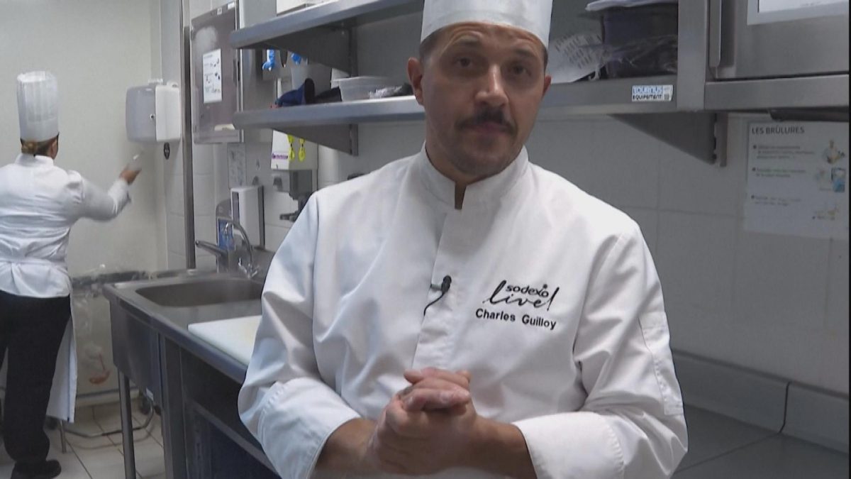 拚图)距巴黎奥运剩8个月 奥运村膳食试菜