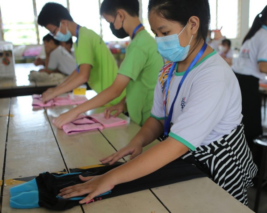 招收2024年度初一新生 崇华独中办小六生体验营