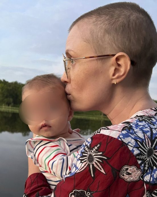 不敌卵巢癌病逝 女足遗愿助他人免千万医疗费