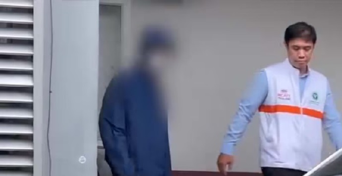 曼谷商场枪击案 ／ 14岁枪手否认谋杀 称无意识状态下开枪