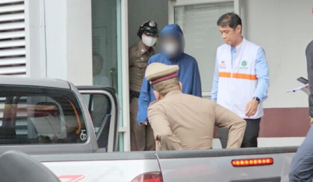 曼谷商场枪击案 ／ 14岁枪手否认谋杀 称无意识状态下开枪