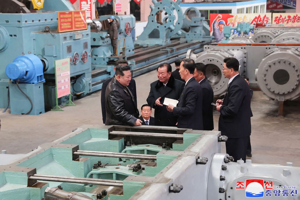 朝鲜加强边境军事力量 誓言发射更多卫星