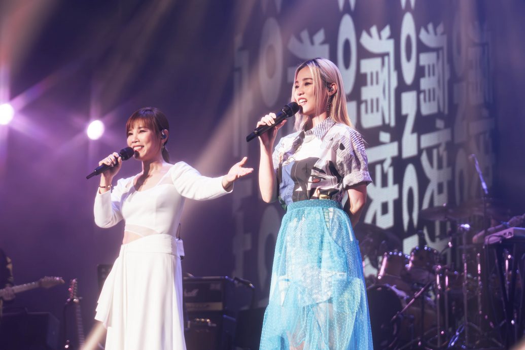 李佳薇回乡开唱泪崩 盼能成为大马之光