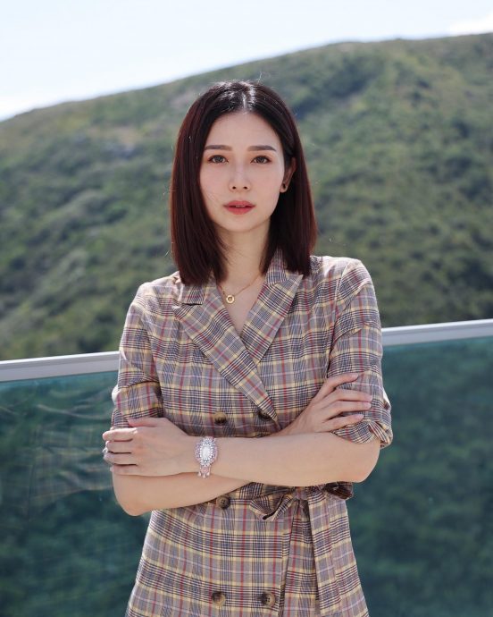 杨秀惠拍视频教练川字肌 网惊:瘦到变雷公嘴