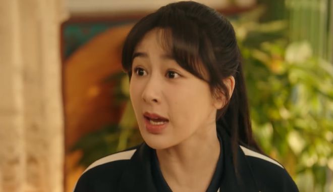 杨紫演高中生太勉强 遭批嘴歪脸肿还僵硬