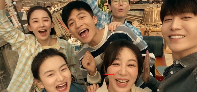 杨紫演高中生太勉强 遭批嘴歪脸肿还僵硬