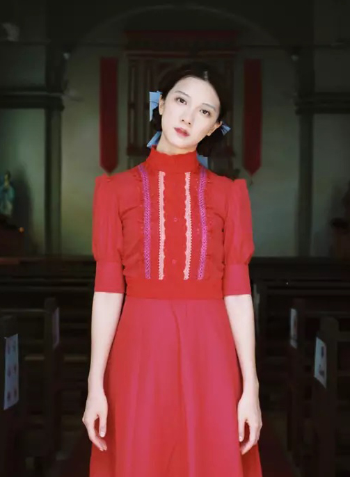 林宣妤精神状态堪虑？ 惊人妆扮吓坏网民